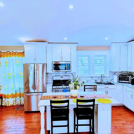 Delightful Dwelling Apartment Buffalo Bagian luar foto