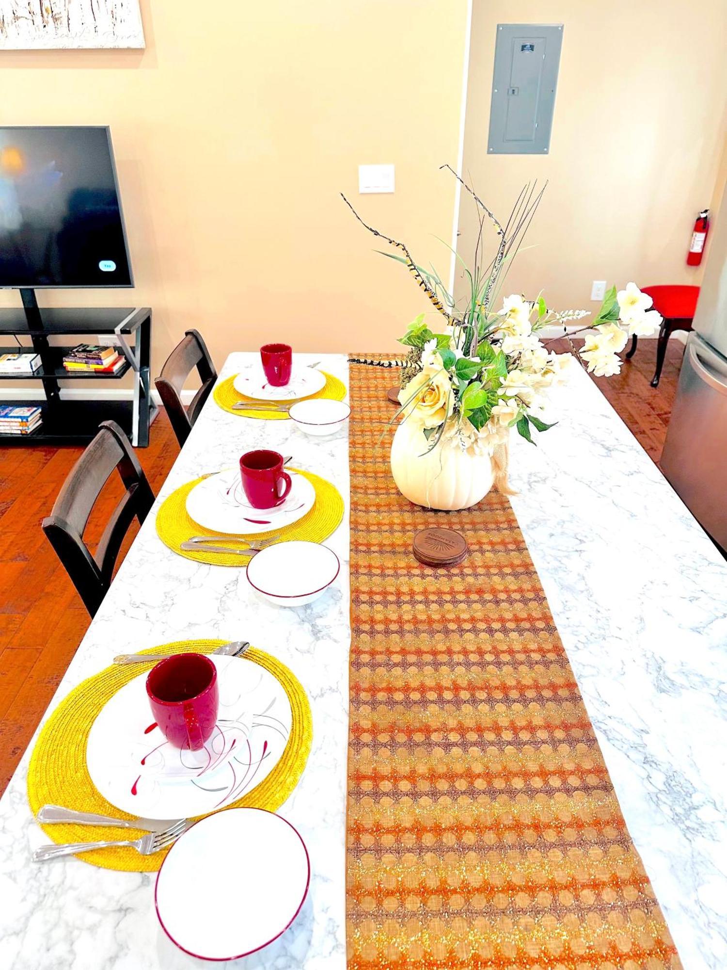 Delightful Dwelling Apartment Buffalo Bagian luar foto